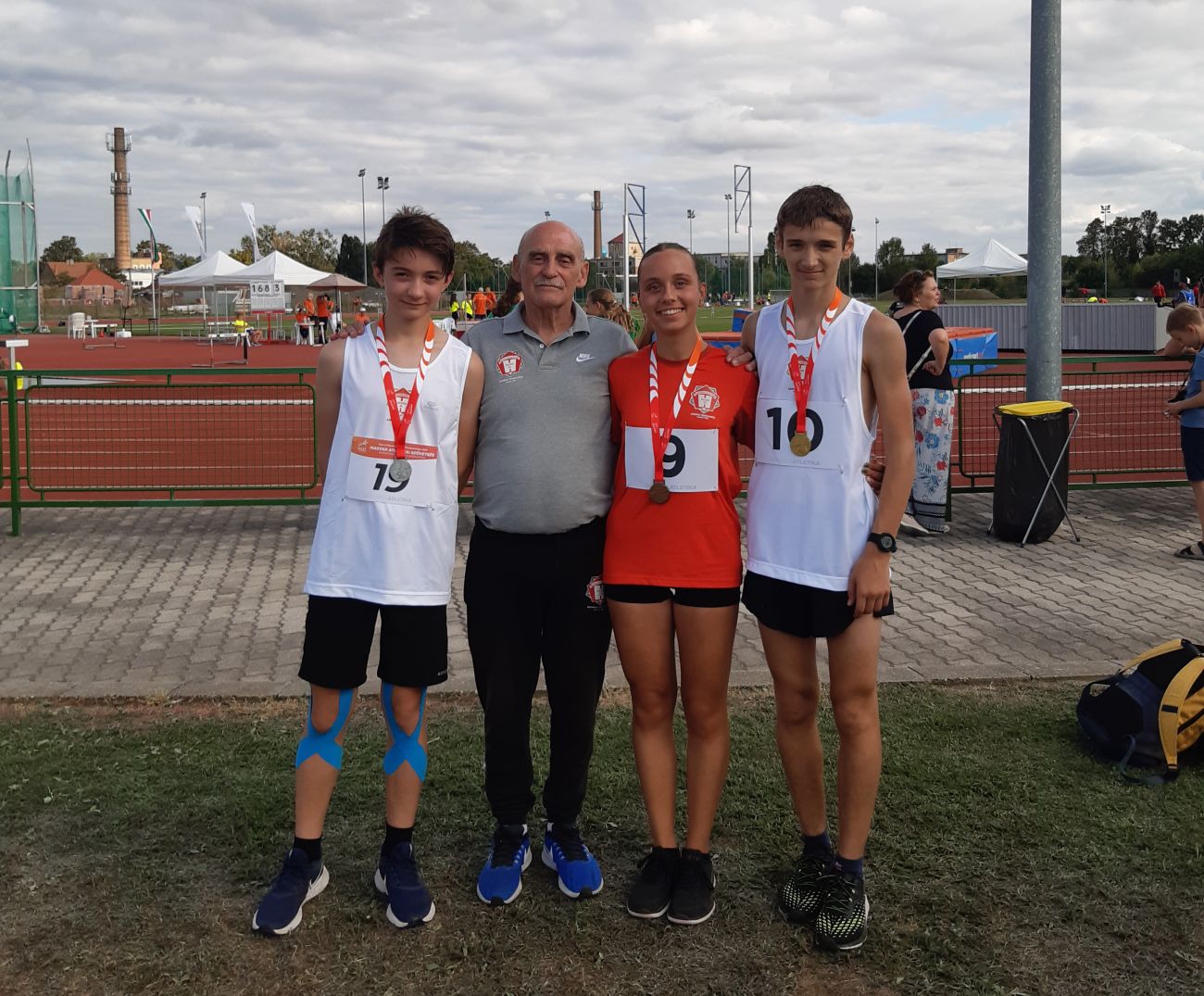 Ifjú fehérvári gyaloglók a bajnoki dobogón a korosztályos bajnokságon